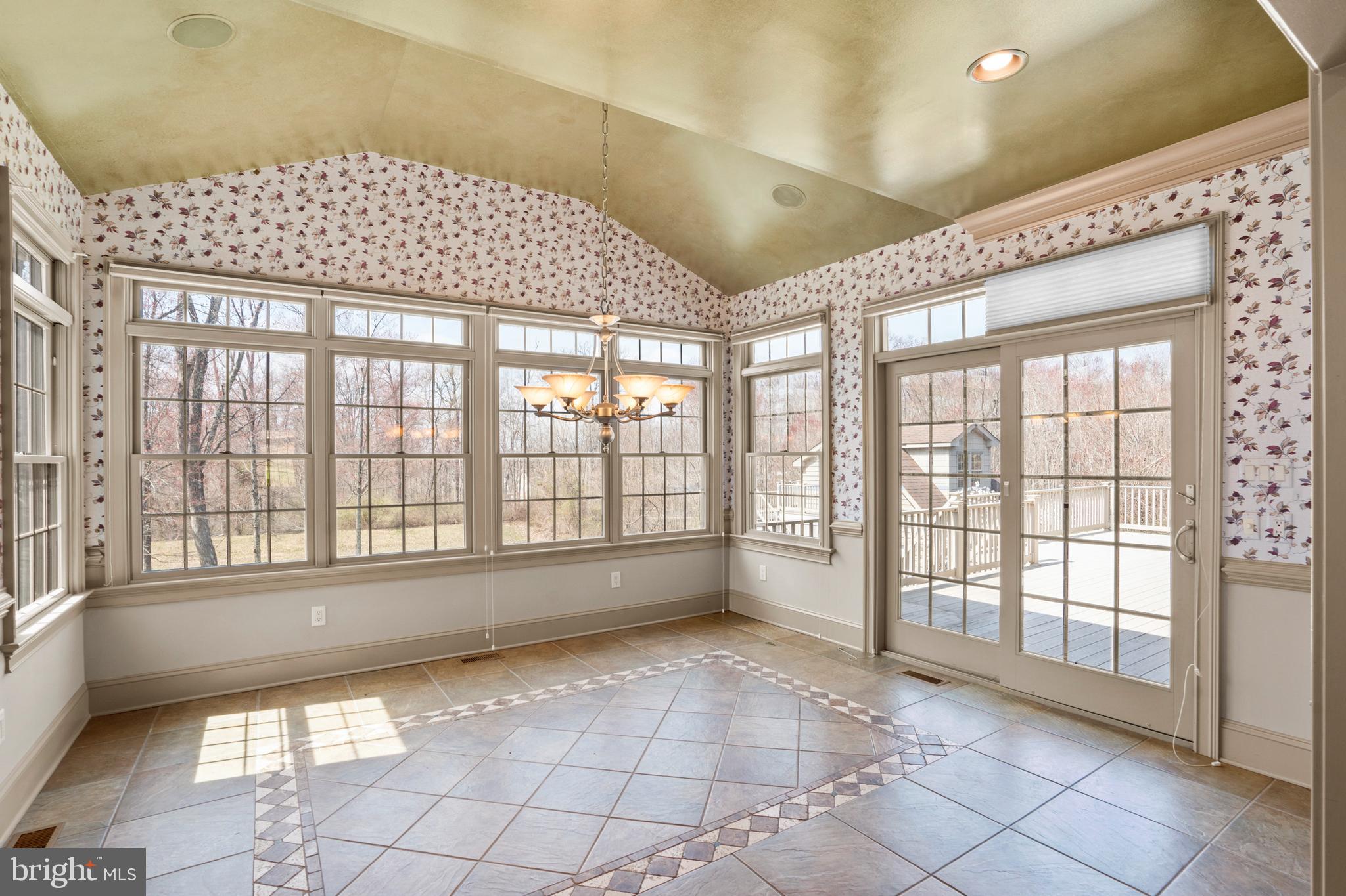 DOYLESTOWN - Residential