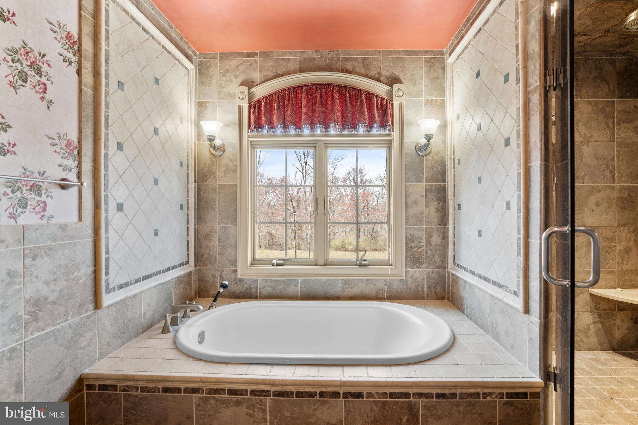 DOYLESTOWN - Residential