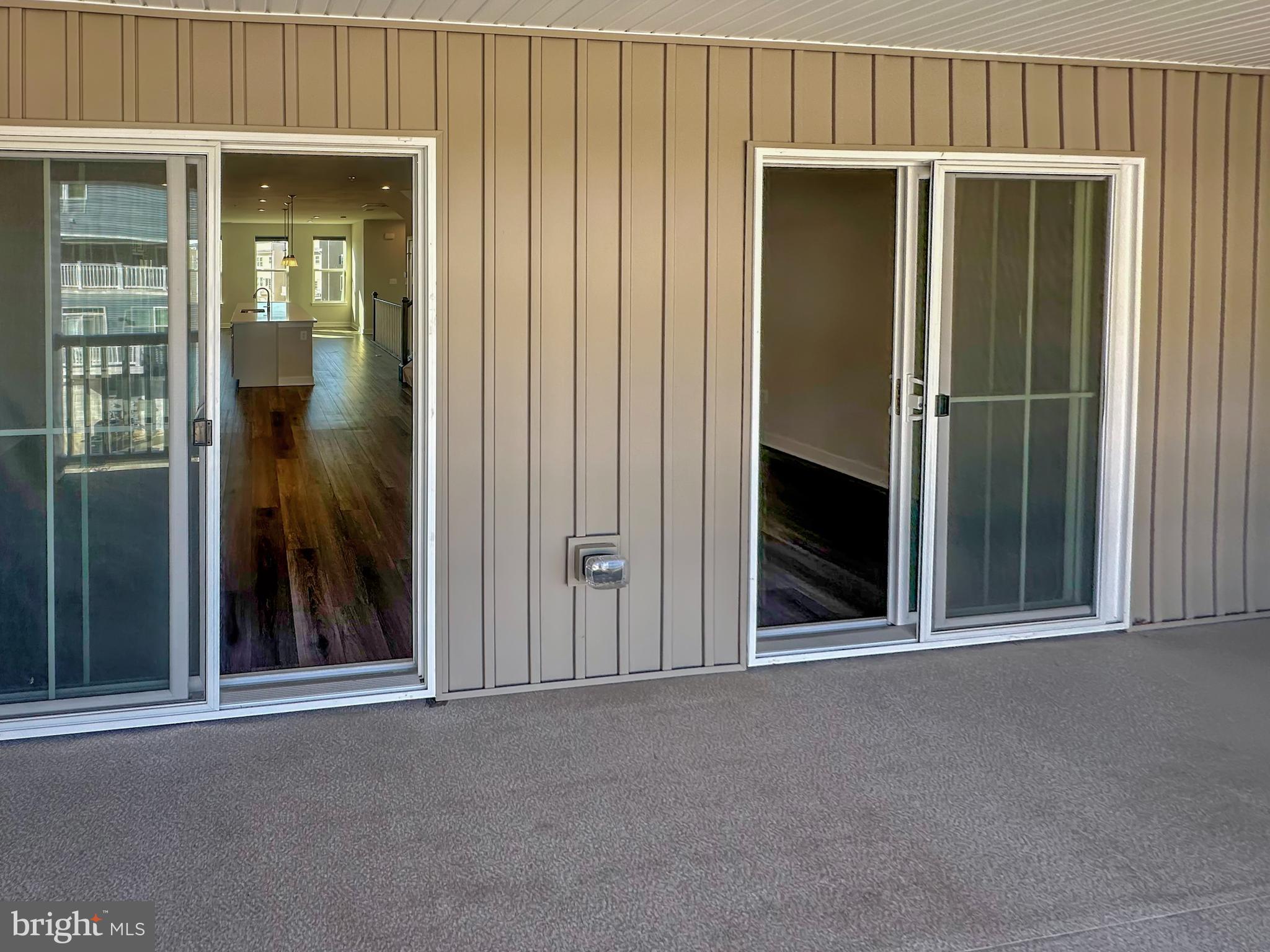 SOUTHLAKE PLAT 1 - Residential Lease