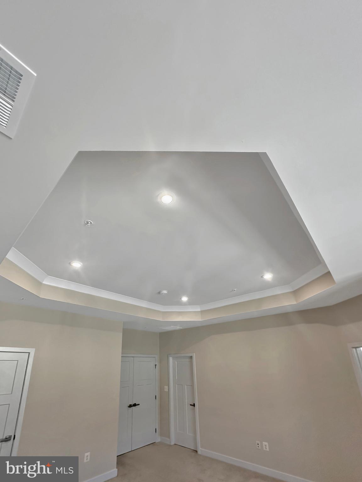 SOUTHLAKE PLAT 1 - Residential Lease