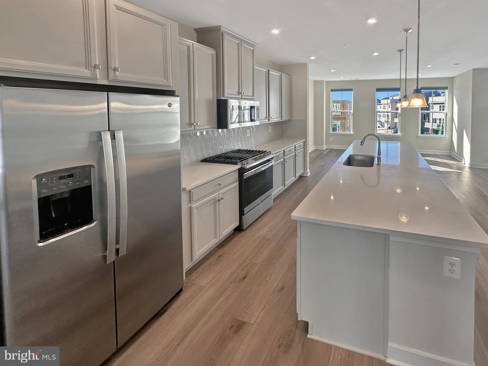 SOUTHLAKE PLAT 1 - Residential Lease