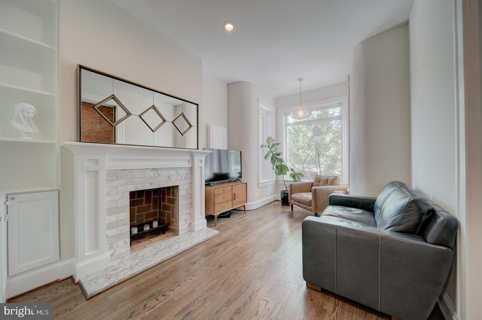 1842 NORTH CAPITOL STREET NW