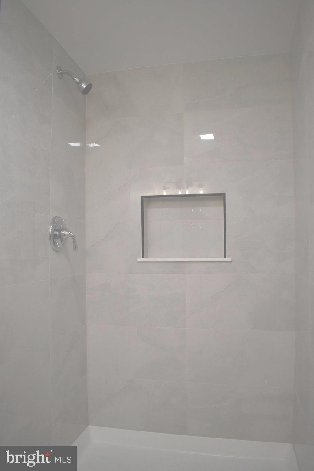 REVELL DOWNS - Residential