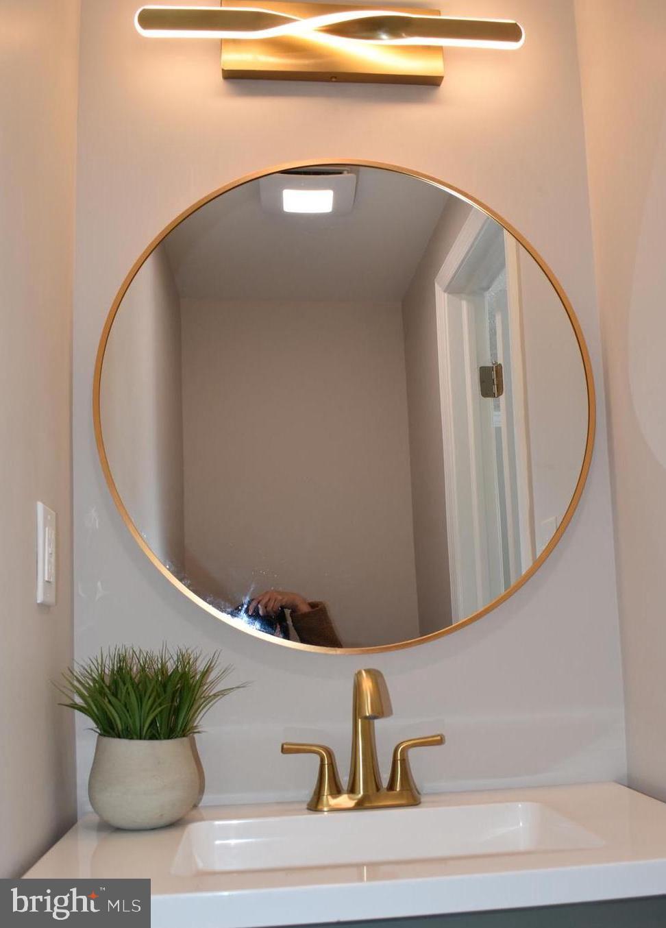 REVELL DOWNS - Residential