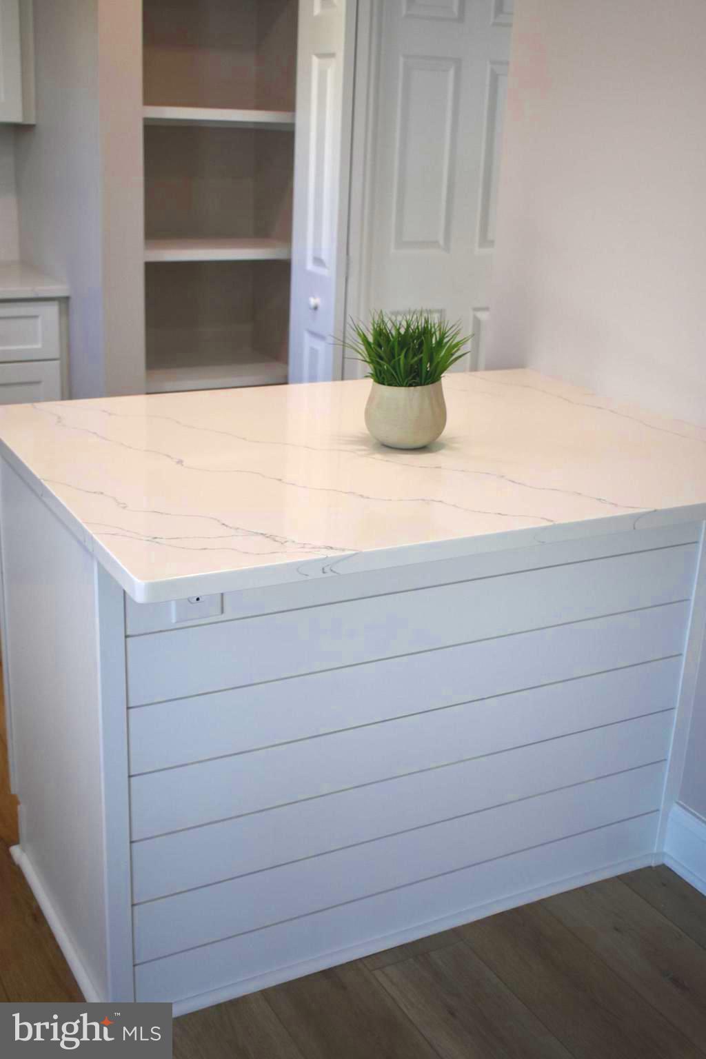 REVELL DOWNS - Residential