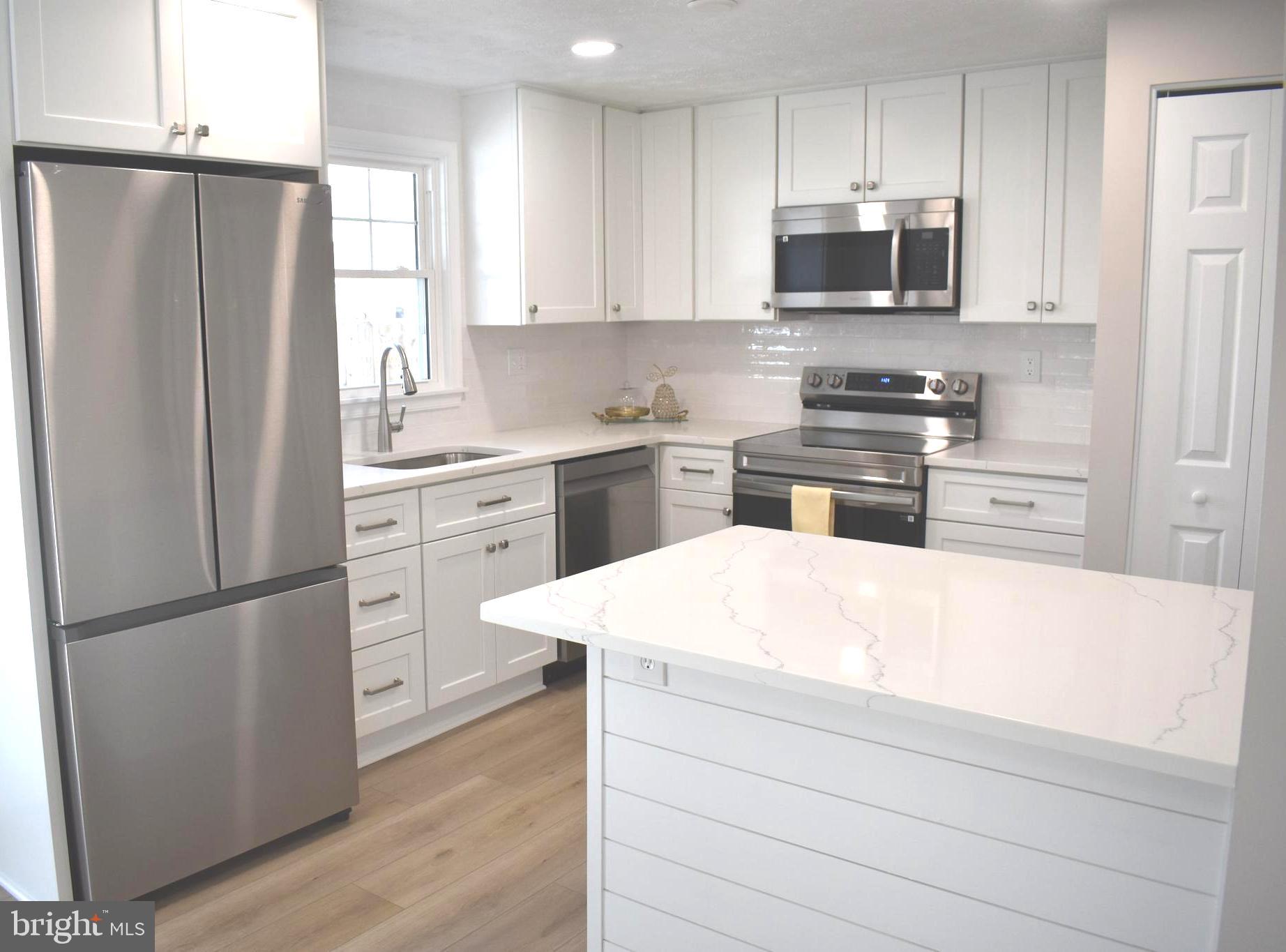 REVELL DOWNS - Residential