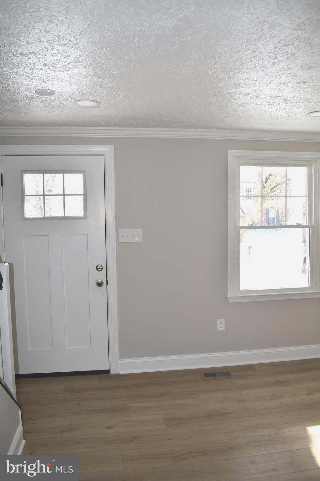 1636 SECRETARIAT DRIVE