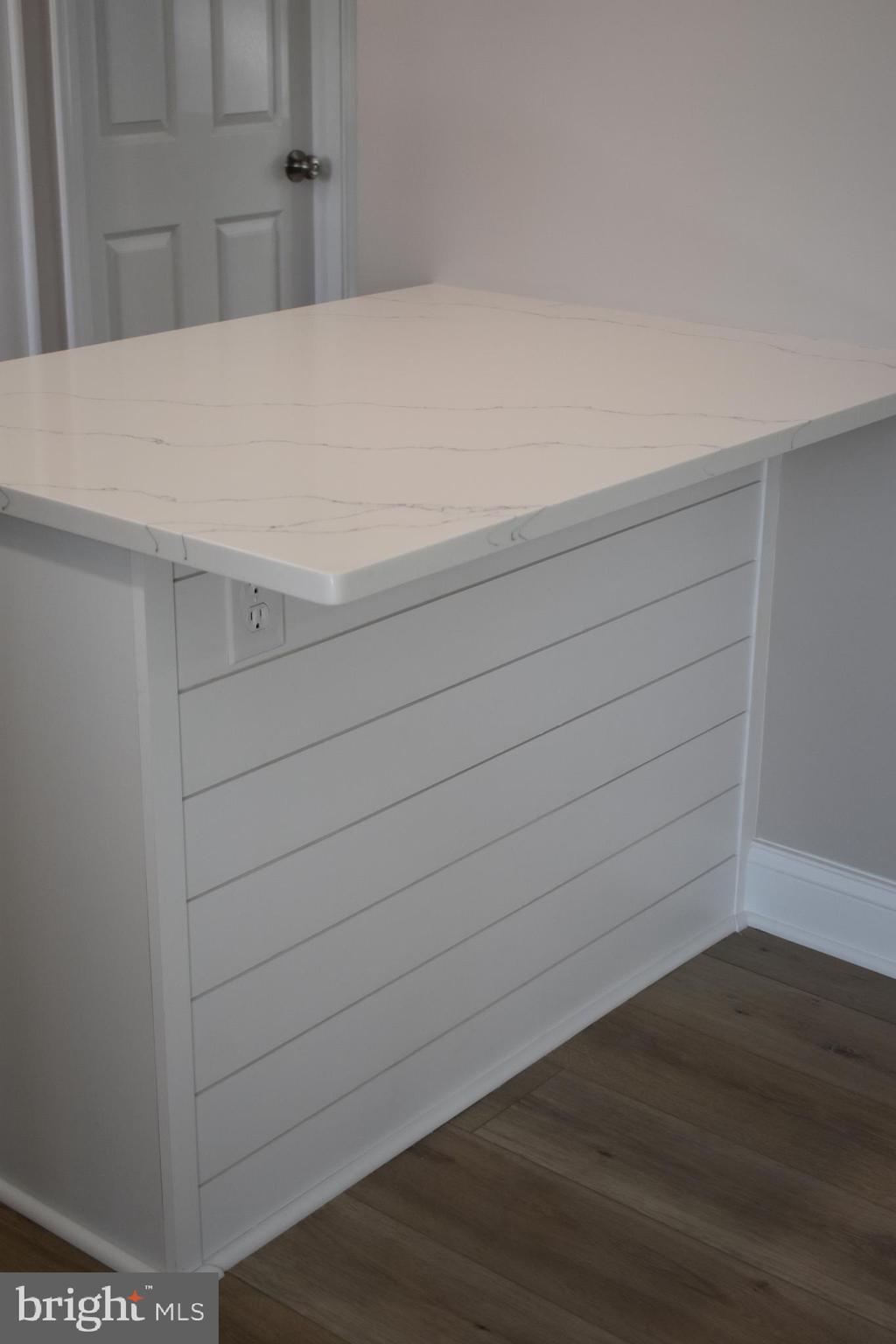 REVELL DOWNS - Residential