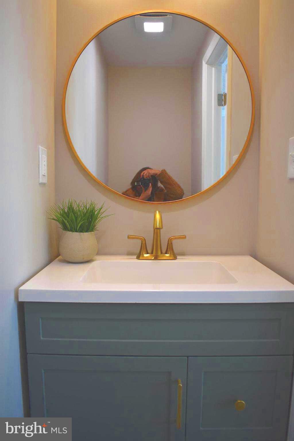 REVELL DOWNS - Residential