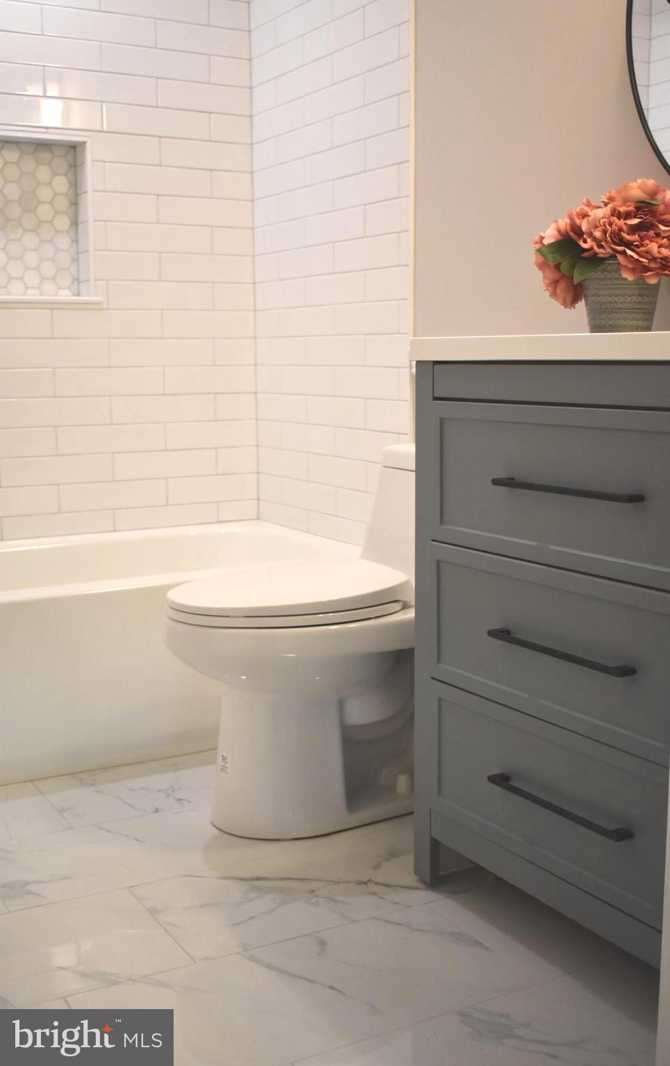 REVELL DOWNS - Residential