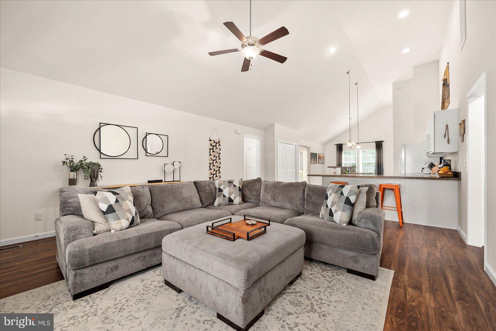 ARCADIA VILLAGE - Residential