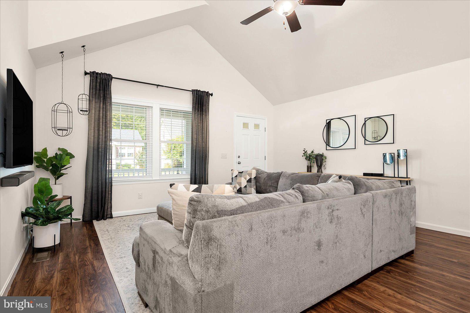 ARCADIA VILLAGE - Residential