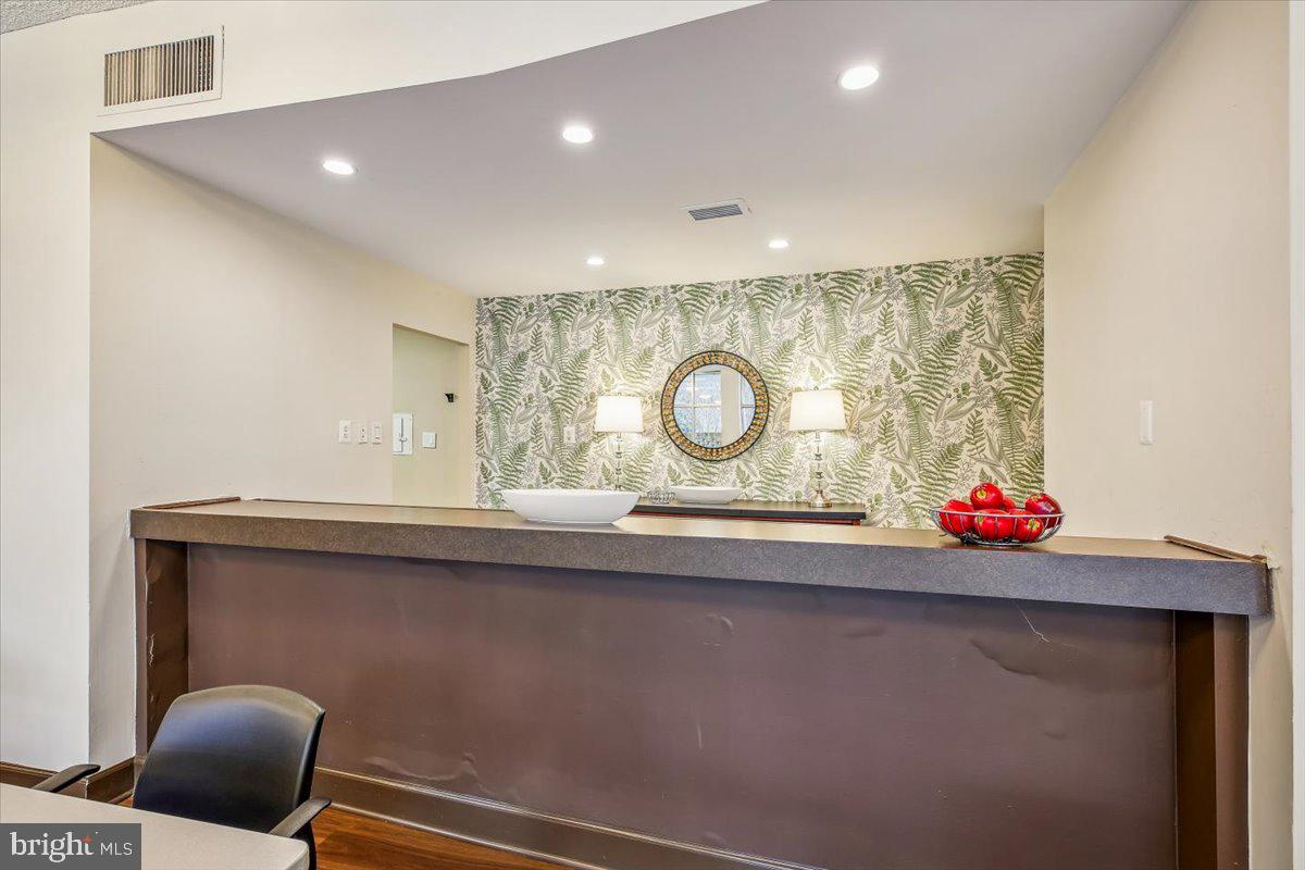 PARKSIDE PLAZA CODM - Residential