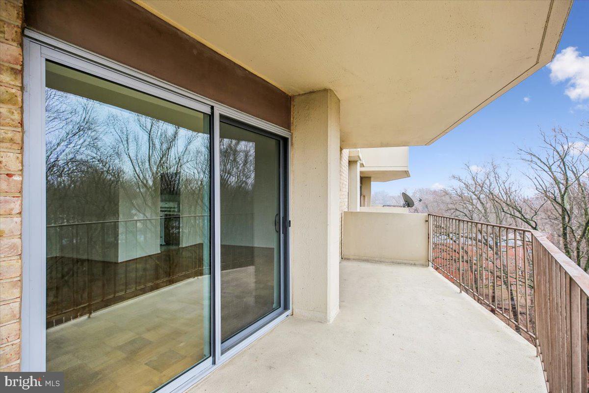 PARKSIDE PLAZA CODM - Residential