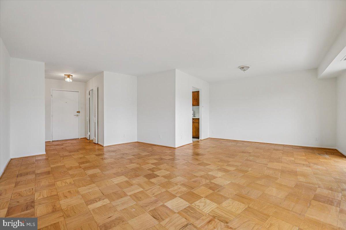 PARKSIDE PLAZA CODM - Residential