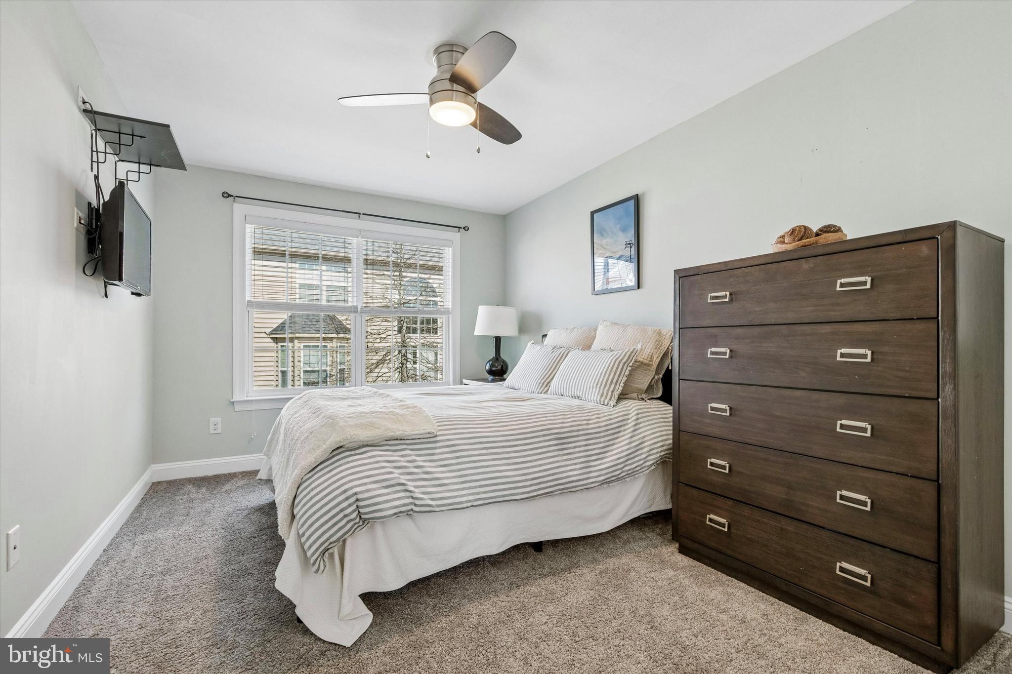 TH AT HERITAGE CNTR - Residential