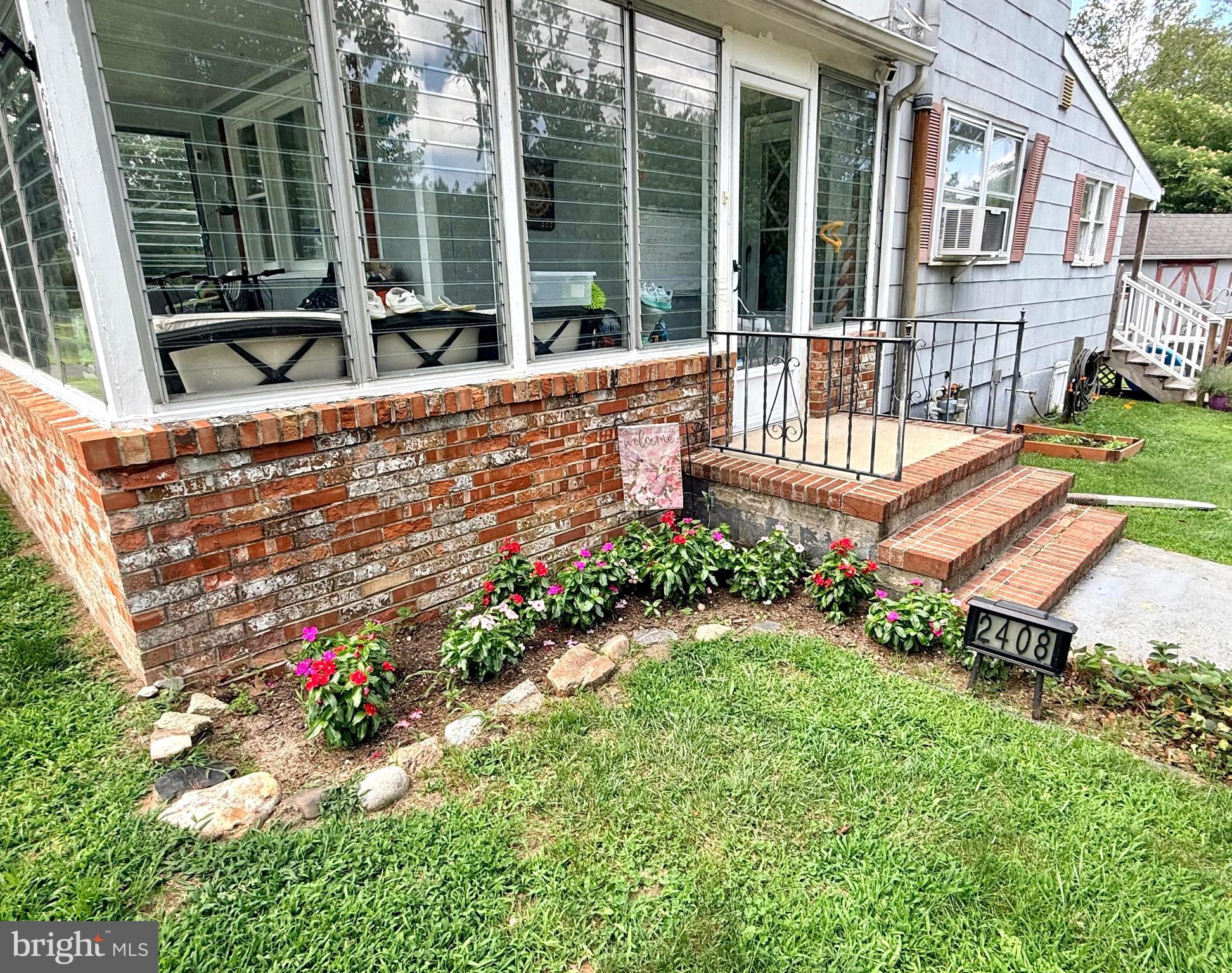2408 NEWCOMBTOWN ROAD