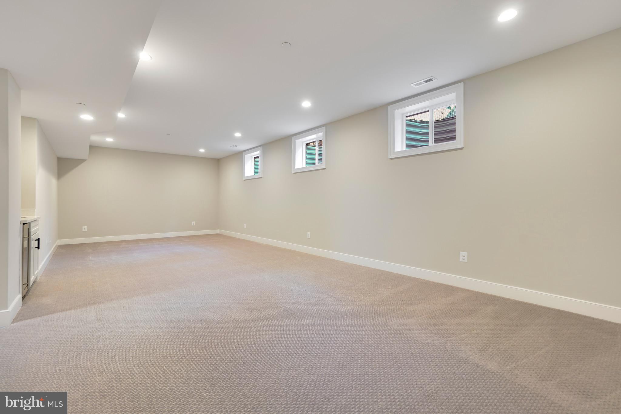 GLENBROOK VILLAGE - Residential