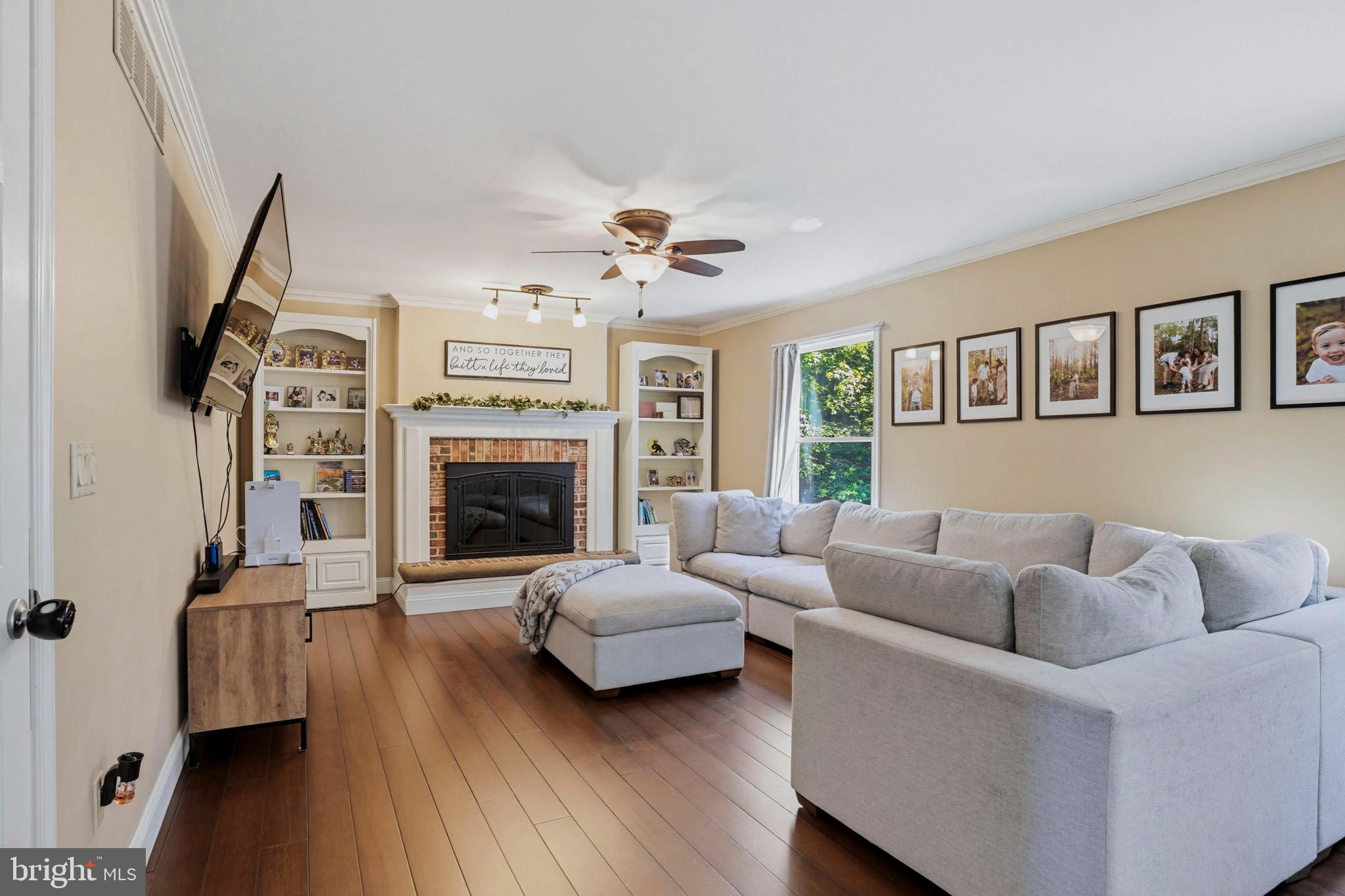 ESPERANZA FARMS - Residential