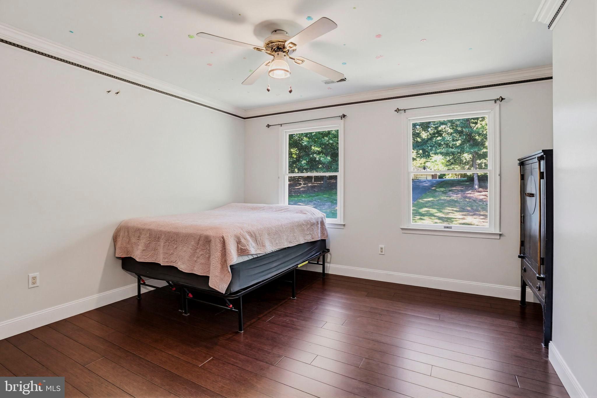 ESPERANZA FARMS - Residential