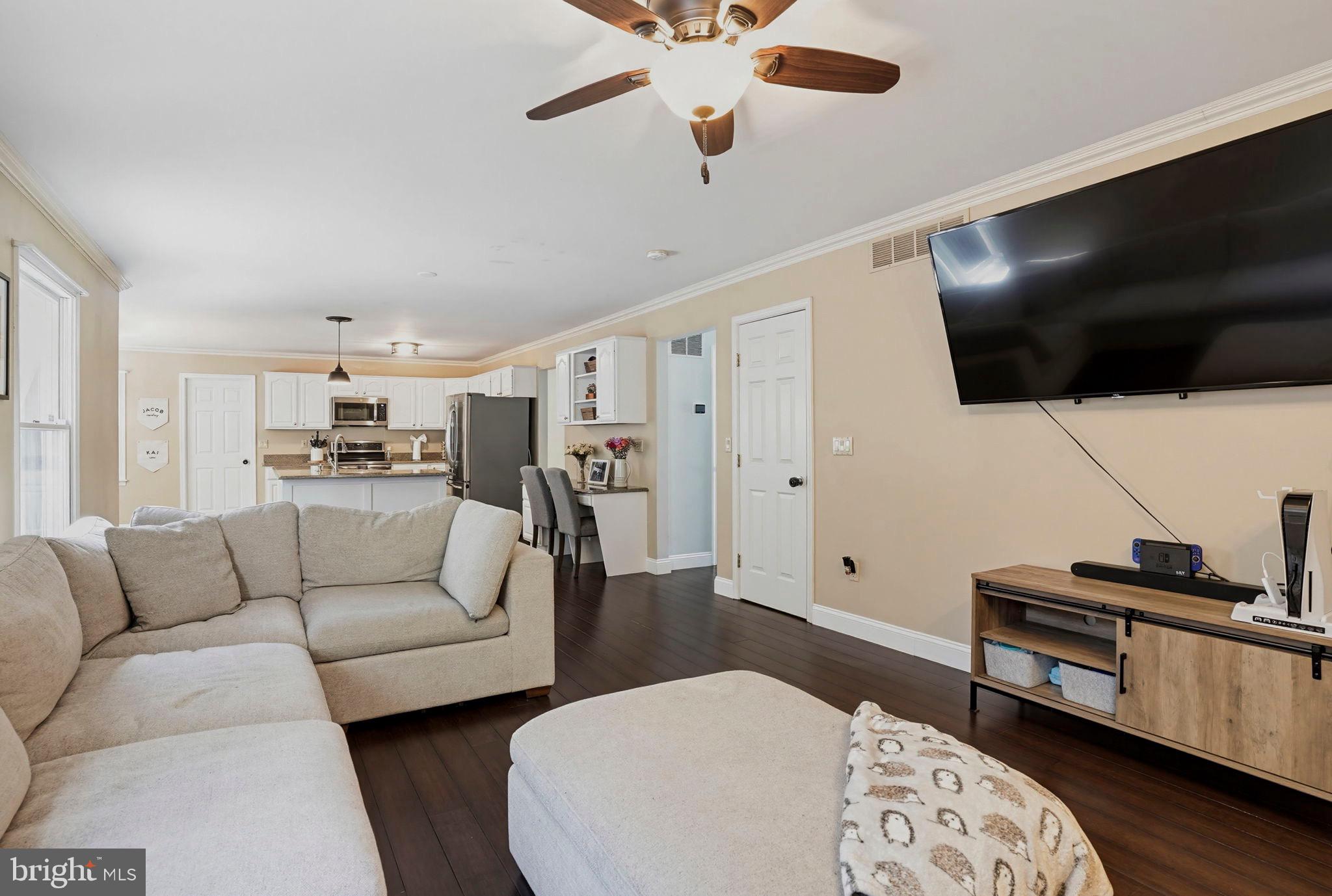 ESPERANZA FARMS - Residential