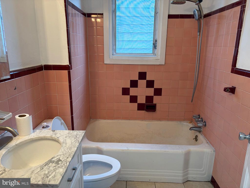 Photo of 8 Overhill Road #D, UPPER DARBY, PA 19082 (MLS # PADE2106248)