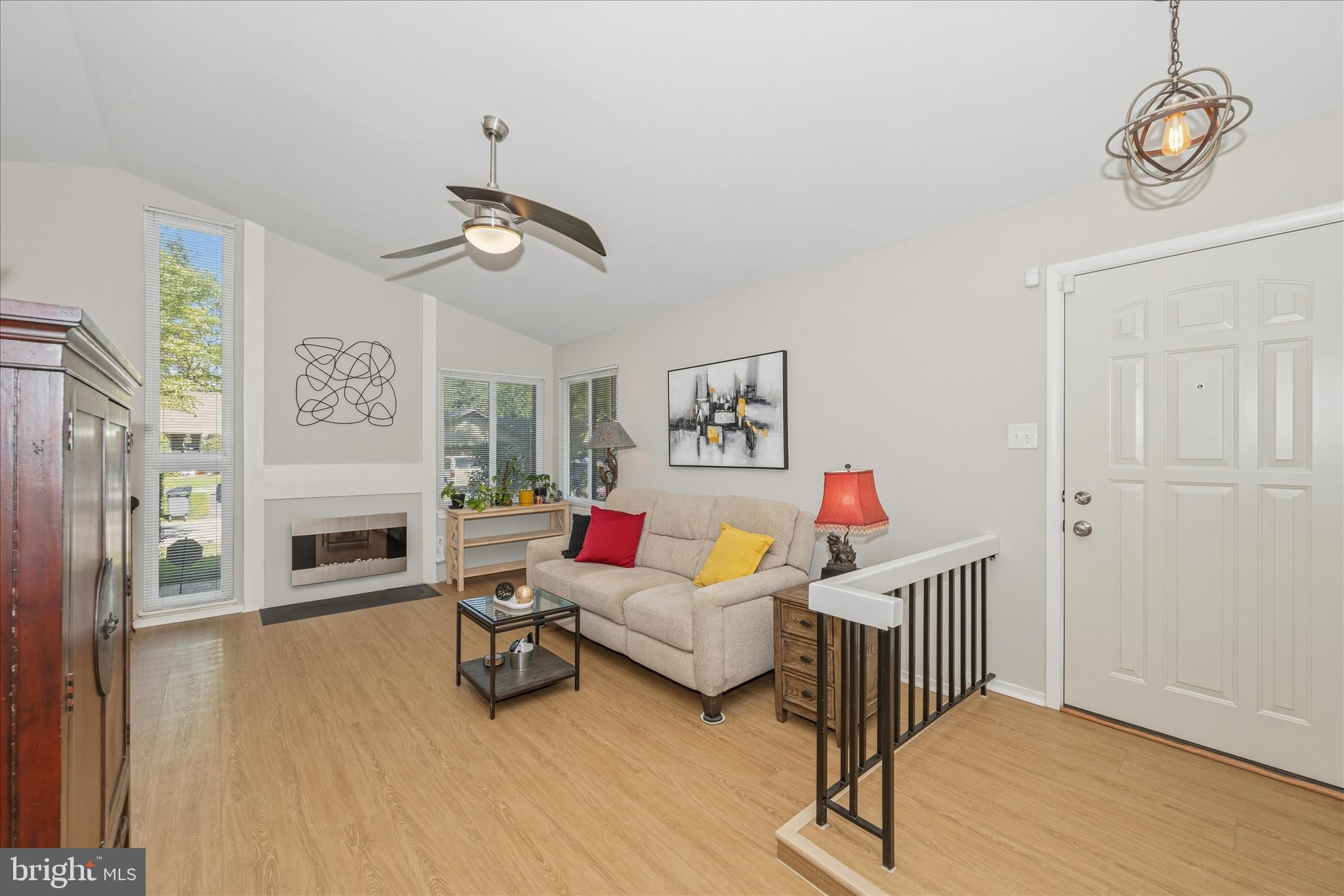 19520 GALLATIN COURT