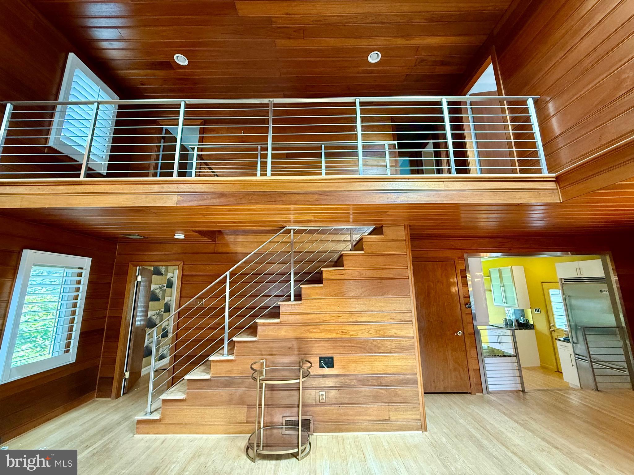 631 W MOUNT VERNON AVENUE