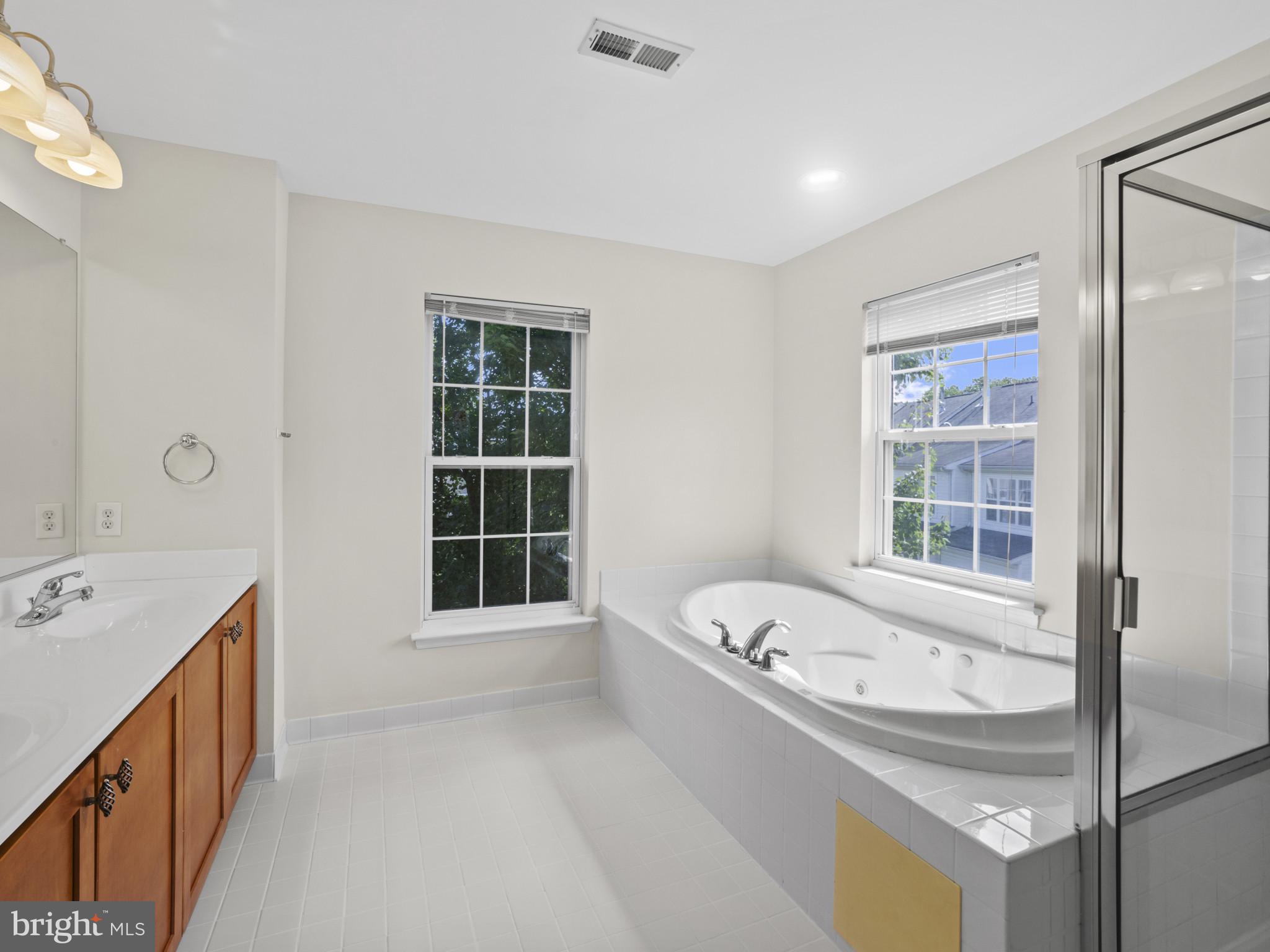 EMERSON - Residential