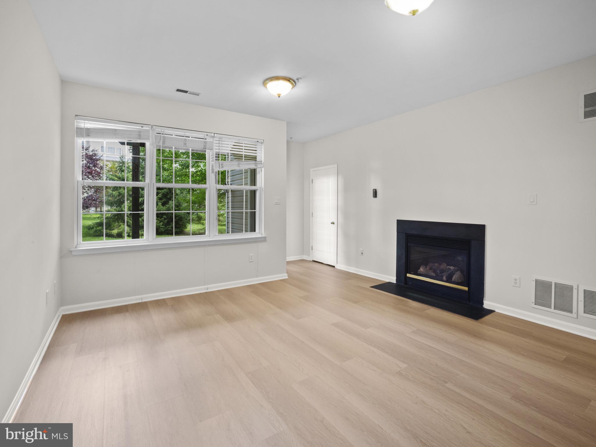 EMERSON - Residential