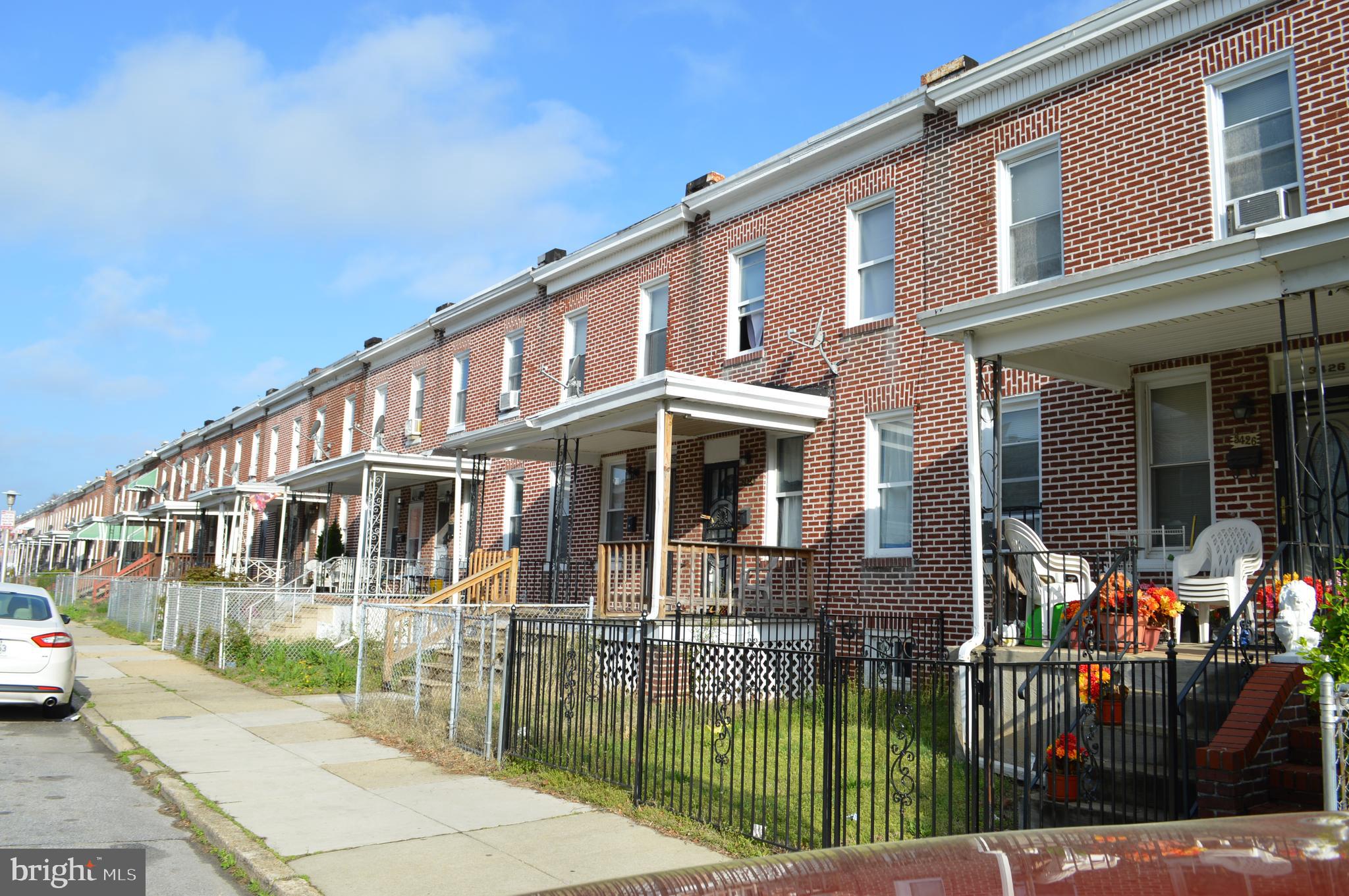 FOUR BY FOUR - Residential