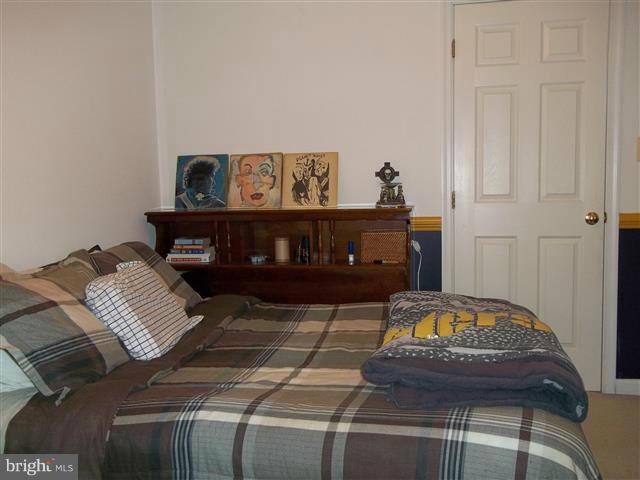 CHESAPEAKE LANDING - Residential