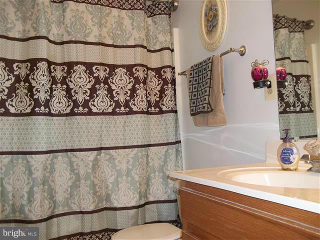 CHESAPEAKE LANDING - Residential