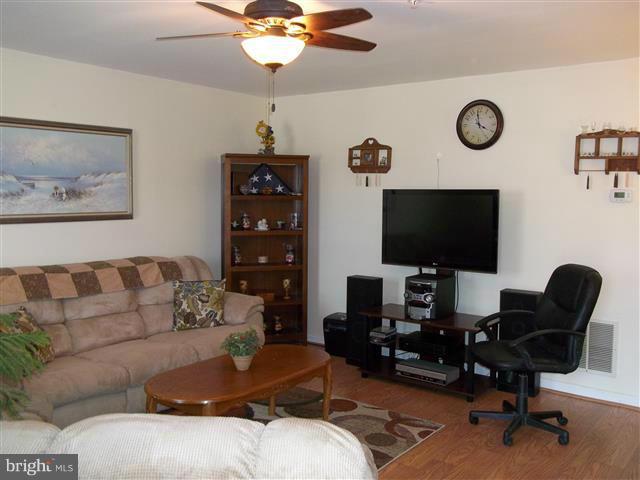 CHESAPEAKE LANDING - Residential