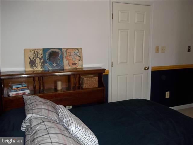 CHESAPEAKE LANDING - Residential