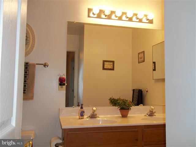 CHESAPEAKE LANDING - Residential