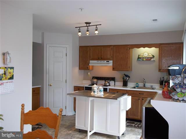 CHESAPEAKE LANDING - Residential