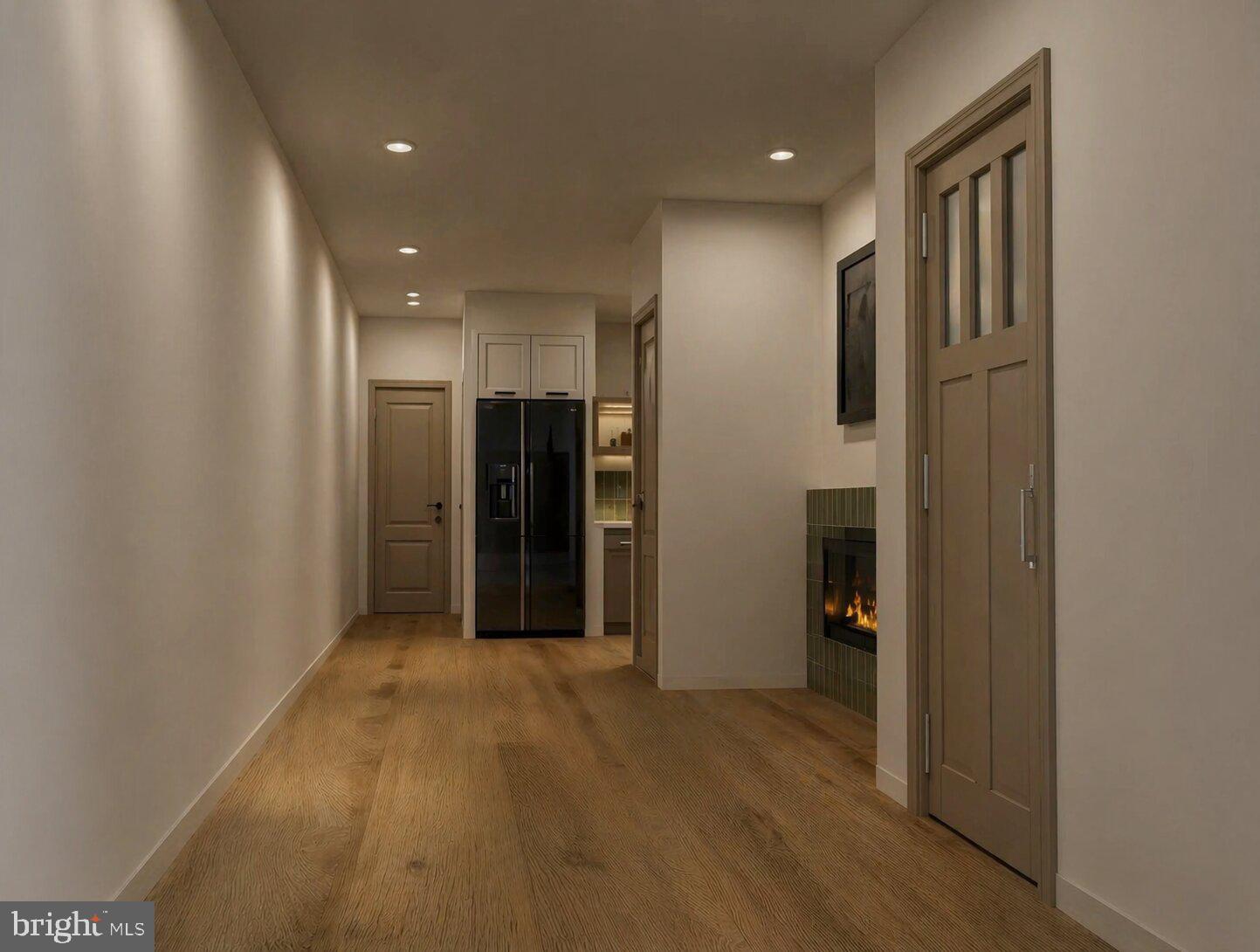 2906 PARKWOOD AVENUE