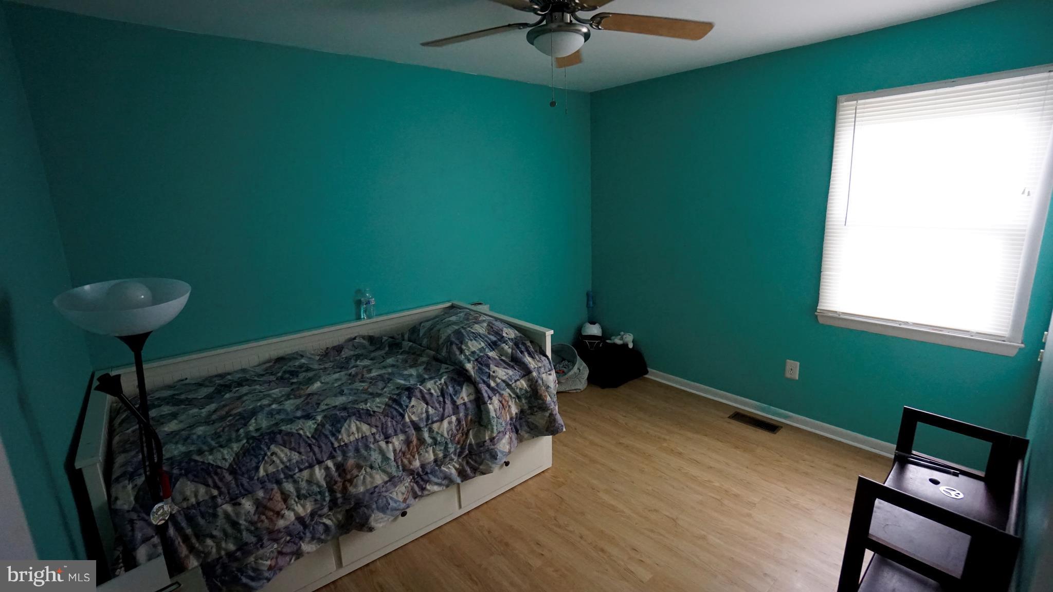 TREESIDE - Residential