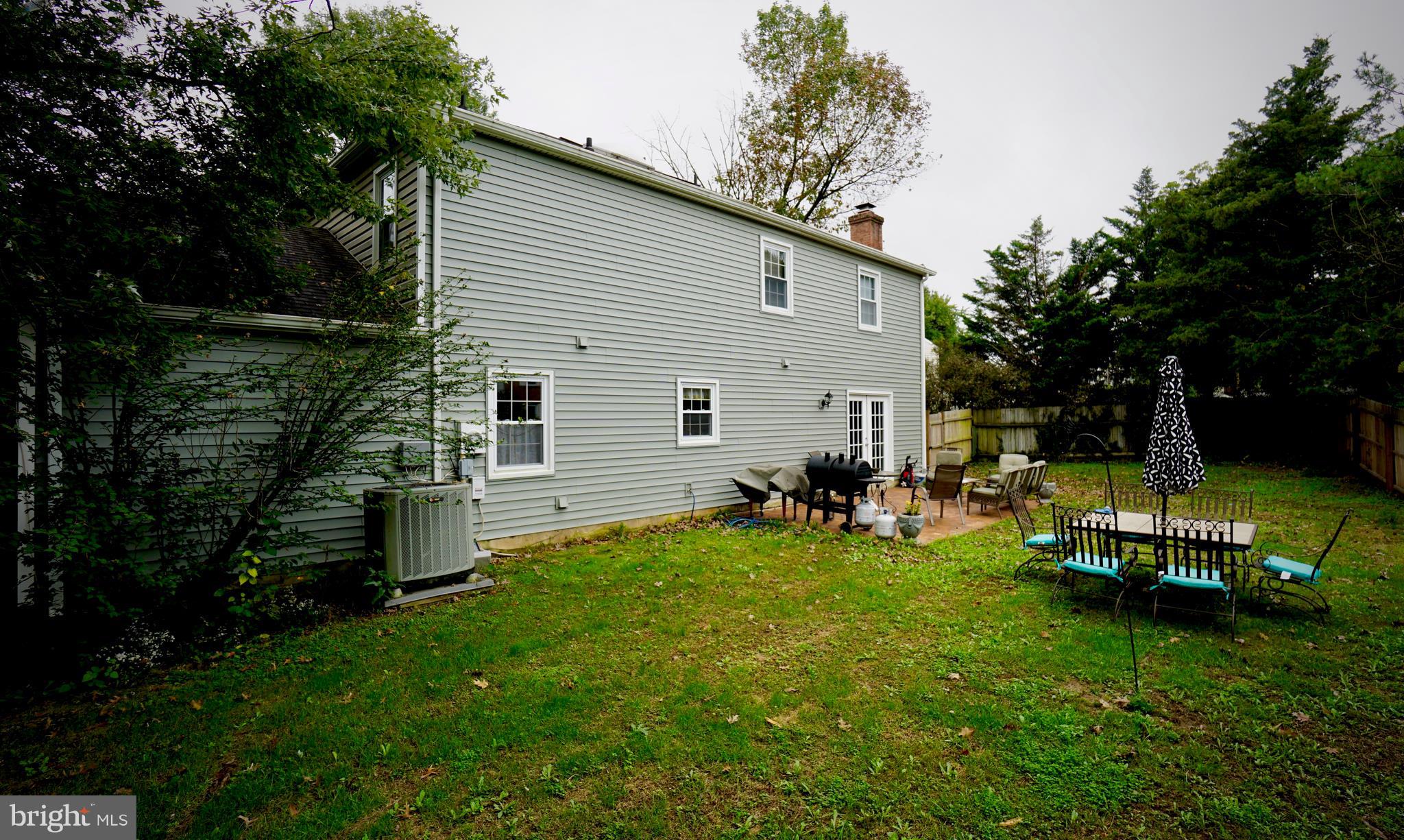 TREESIDE - Residential