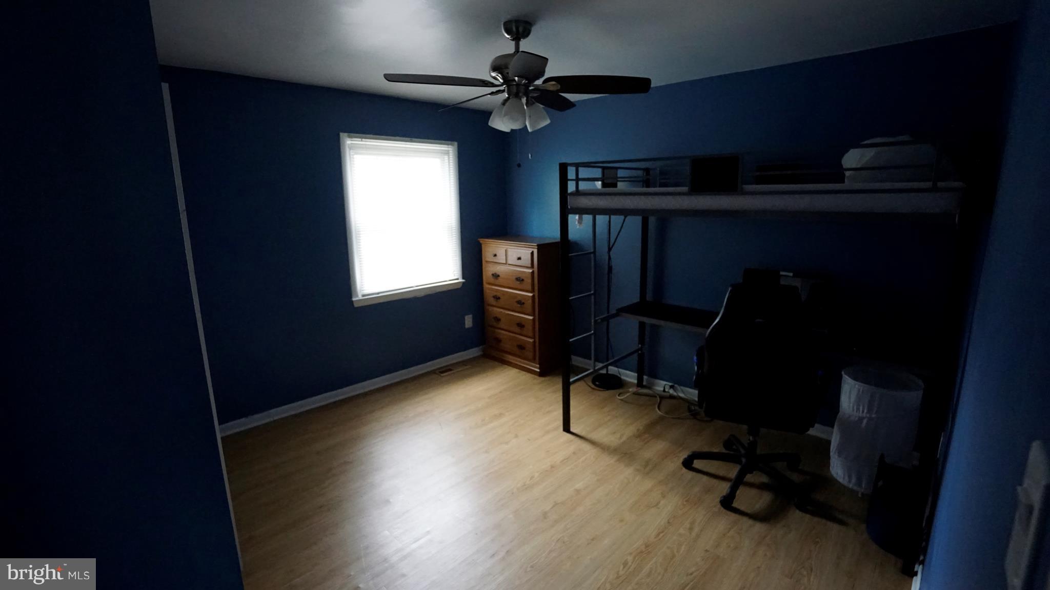 TREESIDE - Residential