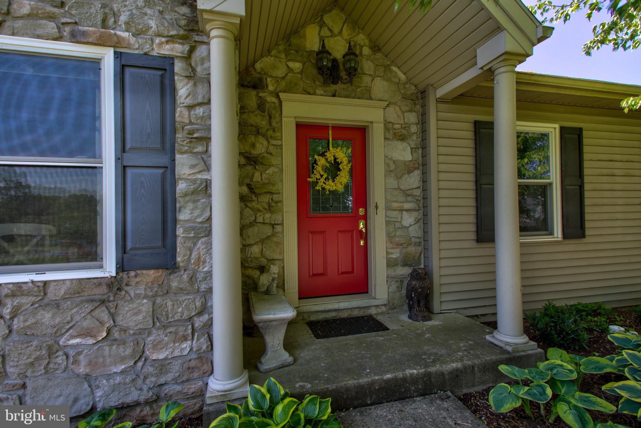 3932 LAUREL RUN