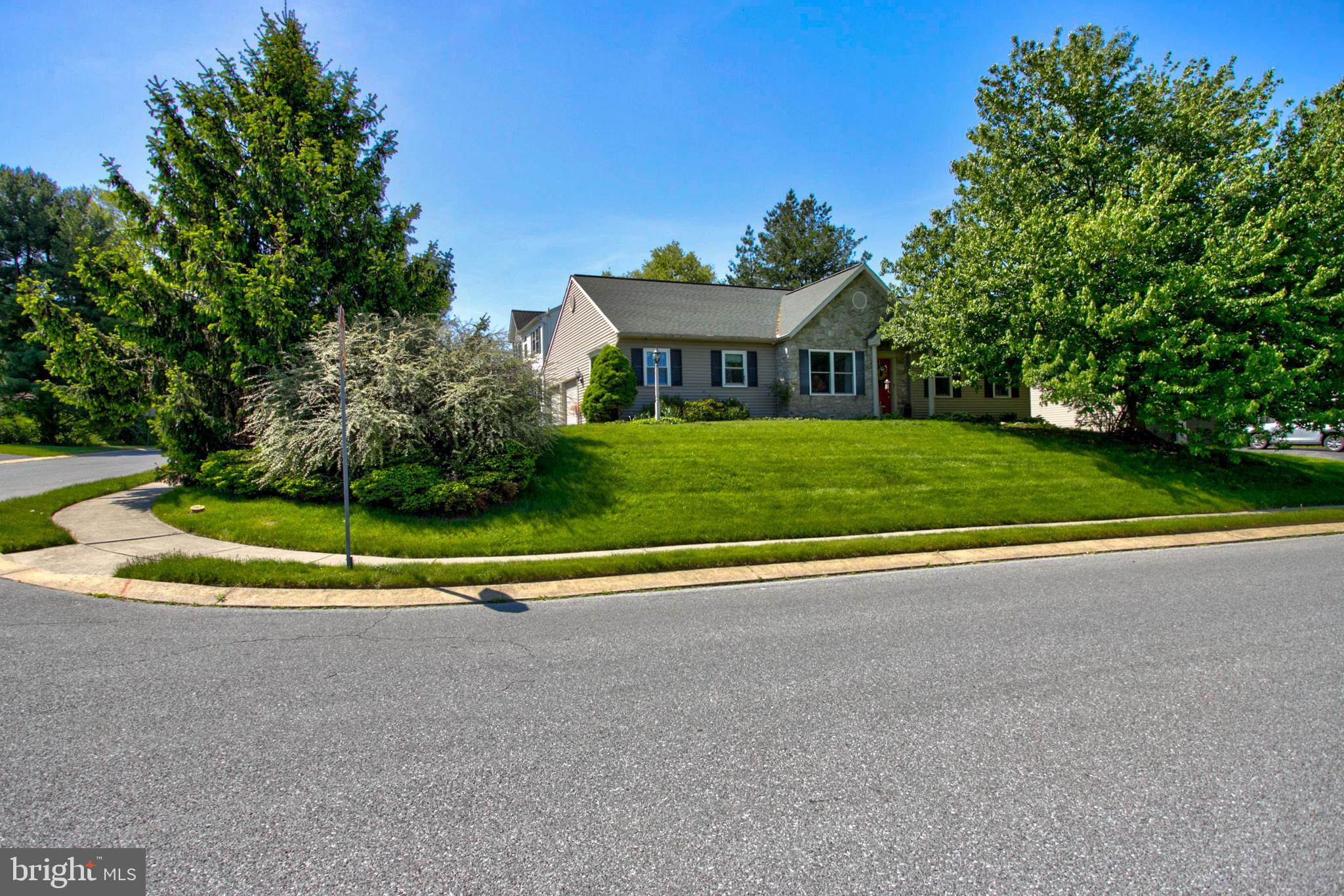 3932 LAUREL RUN