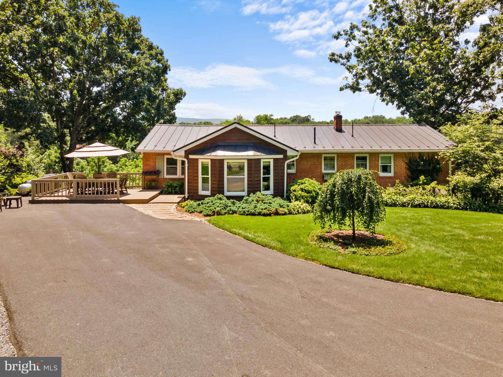 1483 TEA BERRY ROAD