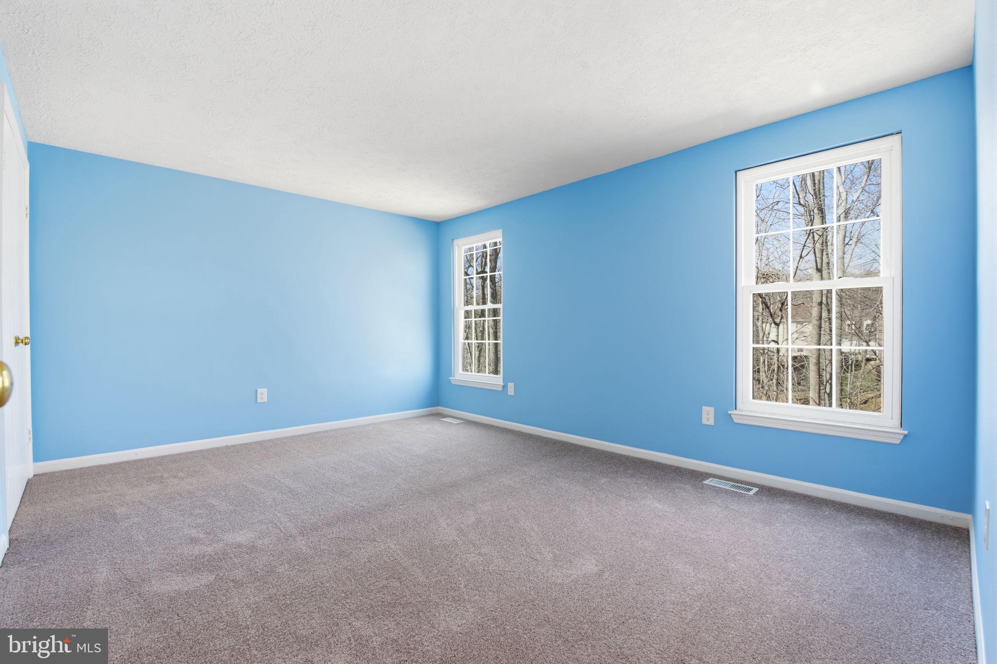 VALLEY STREAM ESTATES - Residential