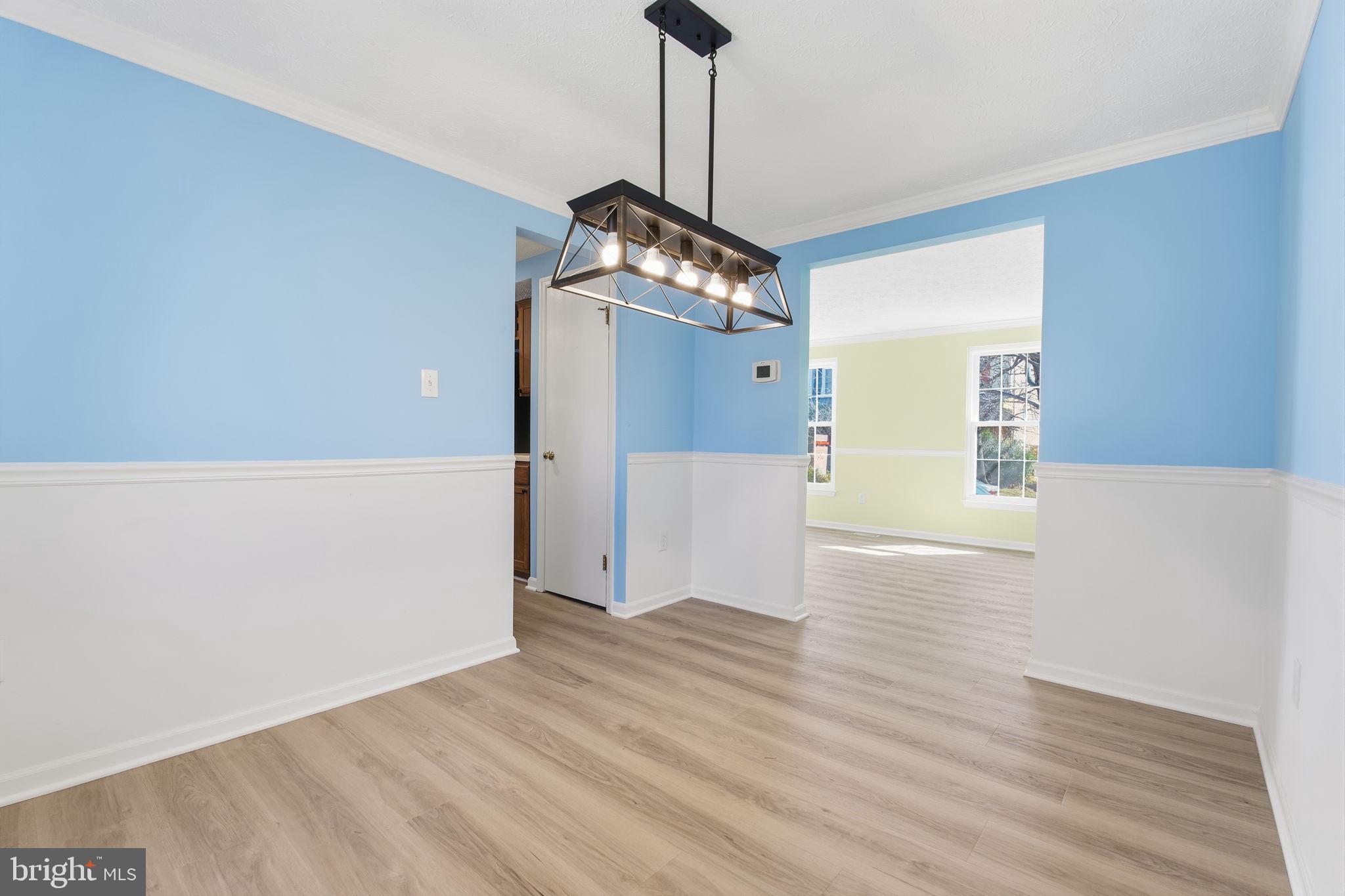 VALLEY STREAM ESTATES - Residential