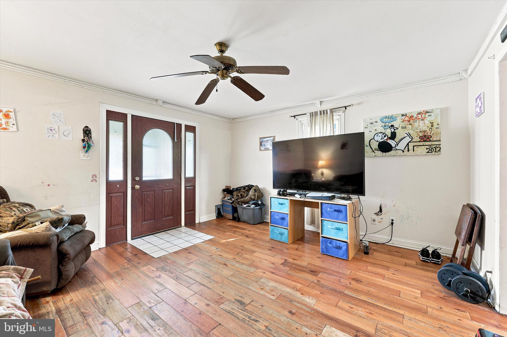 821 BEDFORD