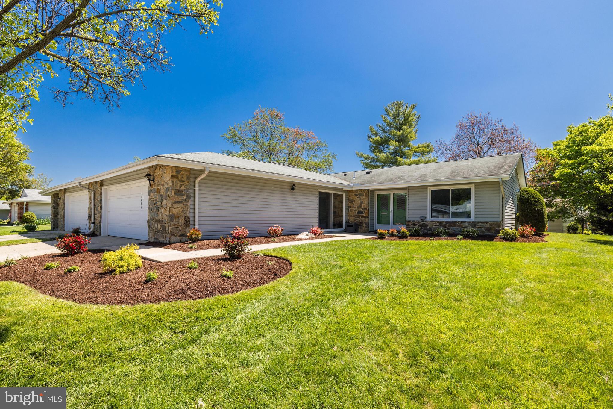 LEISURE WORLD - Residential