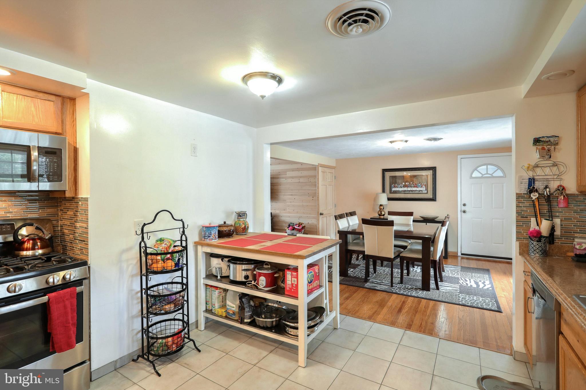 YORK TWP - Residential