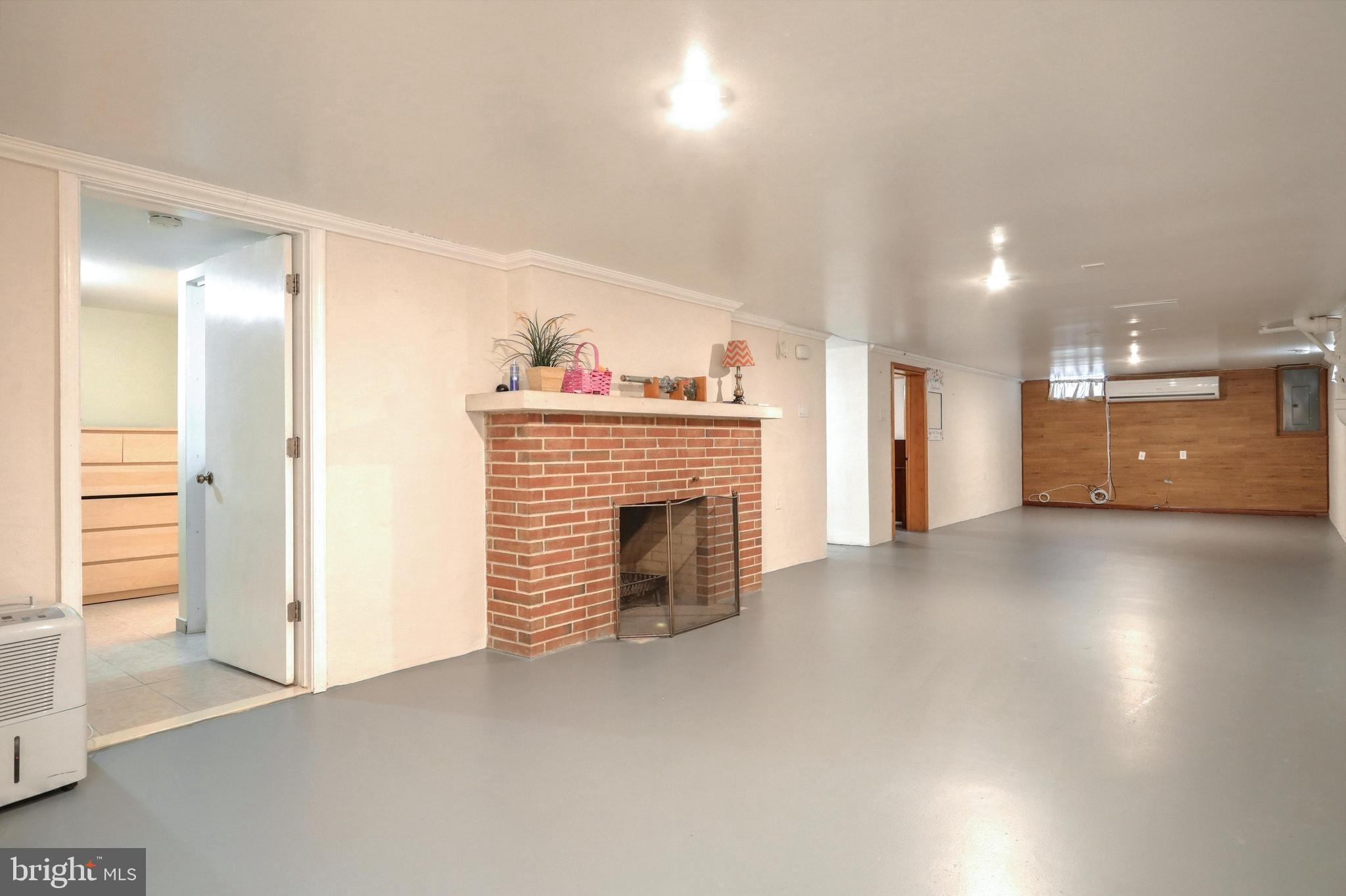 YORK TWP - Residential